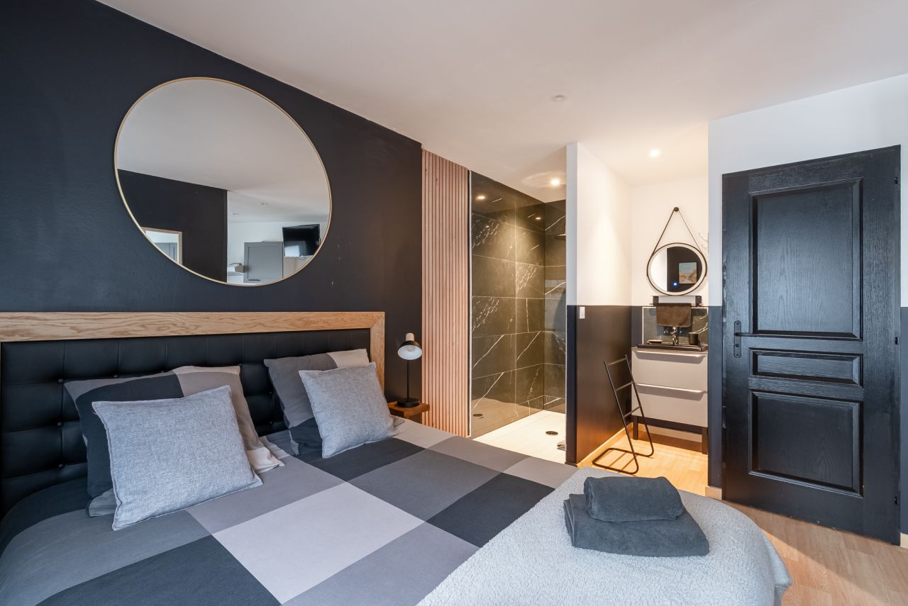Le black tendance maxi studio en hyper centre de Calais