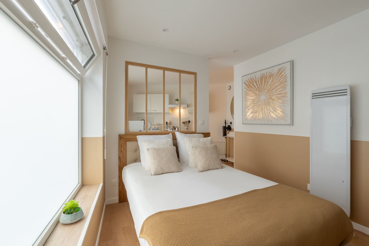 Le cosy white maxi studio en hyper centre de Calais
