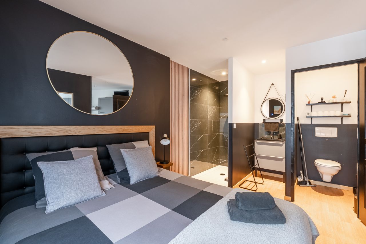 Le black tendance maxi studio en hyper centre de Calais